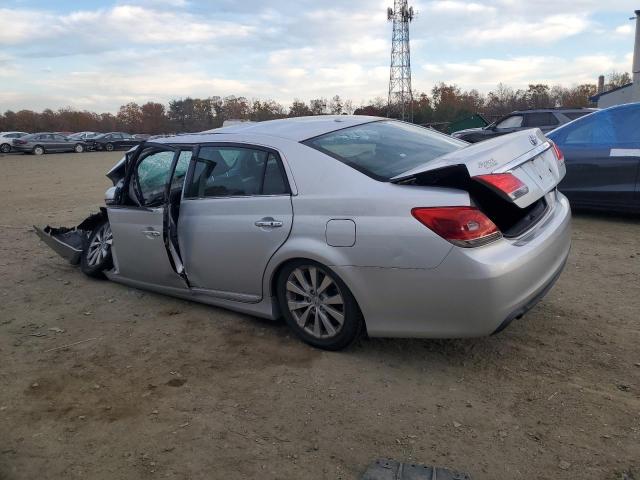 4T1BK3DB4CU470511 - 2012 TOYOTA AVALON BASE Gümüş fotoğraf 2
