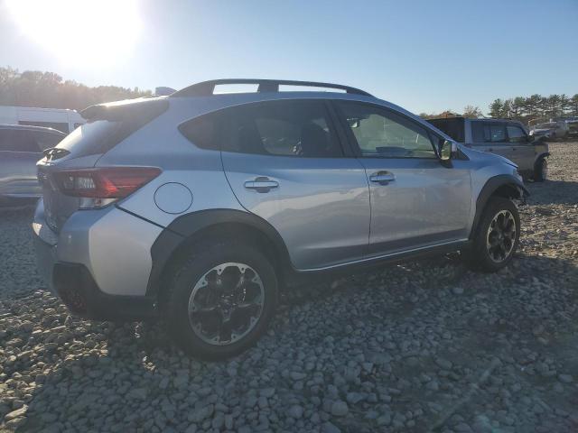 JF2GTAPC0N8204707 - 2022 SUBARU CROSSTREK PREMIUM SILVER photo 3