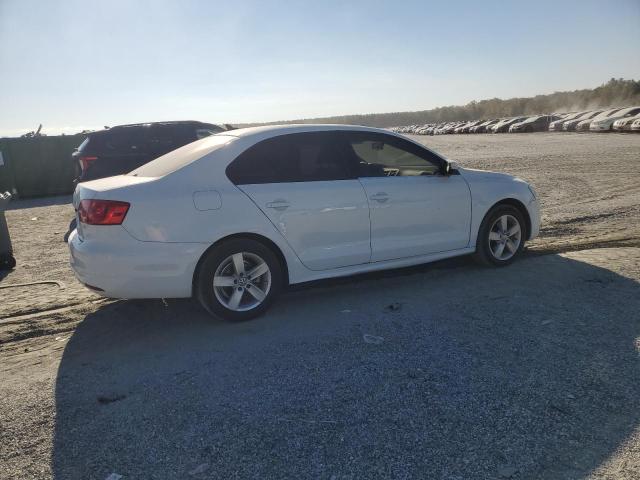 3VWLL7AJ2EM266867 - 2014 VOLKSWAGEN JETTA TDI WHITE photo 3