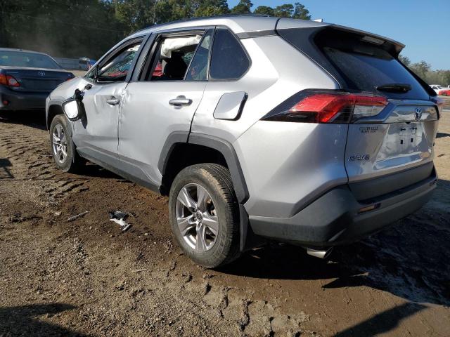2T3W1RFV6NC203445 - 2022 TOYOTA RAV4 XLE SILVER photo 2