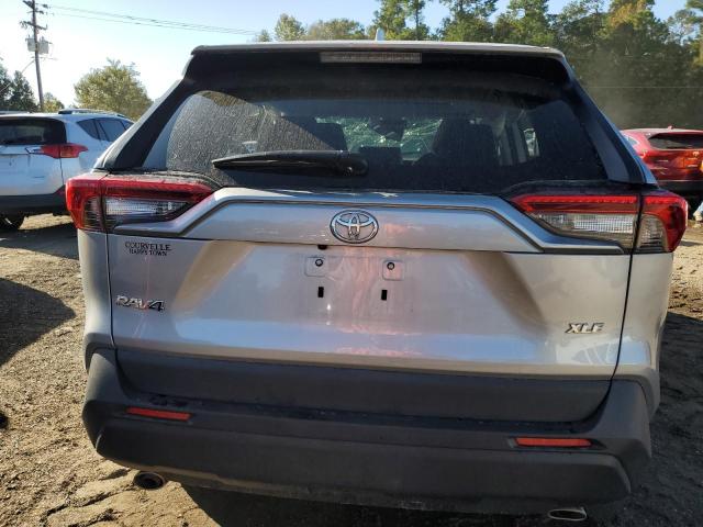 2T3W1RFV6NC203445 - 2022 TOYOTA RAV4 XLE SILVER photo 6