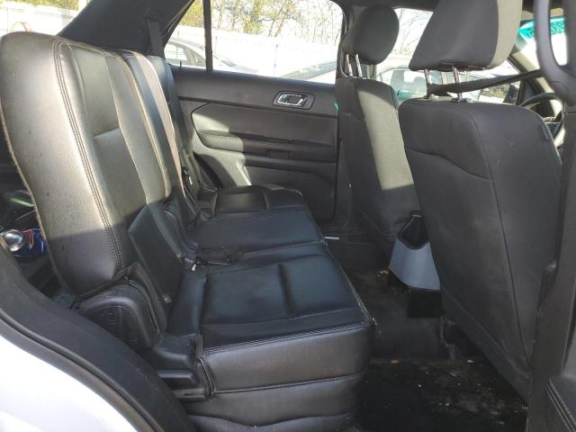 1FM5K8AR7HGA71335 - 2017 FORD EXPLORER POLICE INTERCEPTOR WHITE photo 11