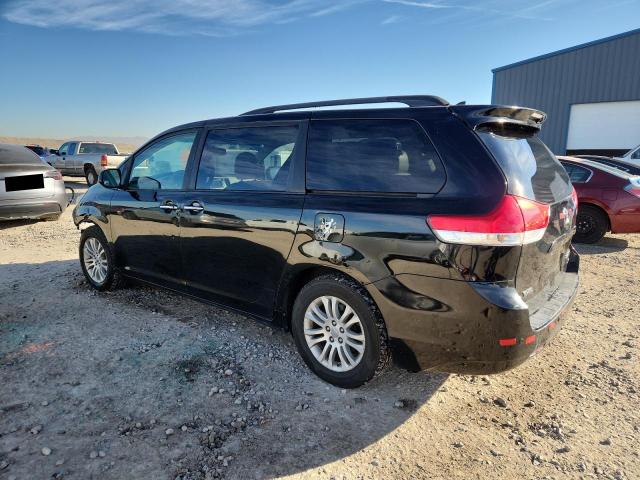 5TDYK3DC9BS108006 - 2011 TOYOTA SIENNA XLE BLACK photo 2