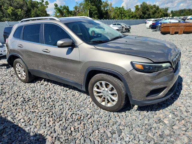 1C4PJLCB4KD206007 - 2019 JEEP CHEROKEE LATITUDE ნაცრისფერი ფოტო 4