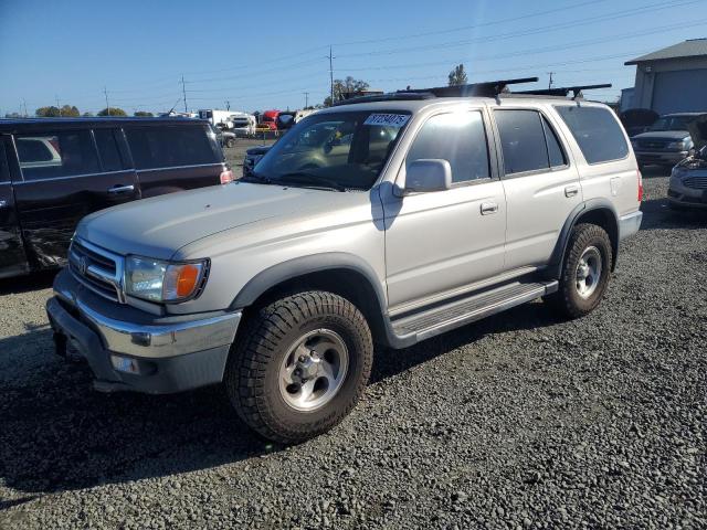1999 TOYOTA 4RUNNER SR5, 