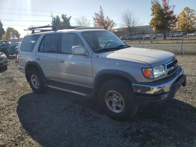 JT3HN86R6X0227474 - 1999 TOYOTA 4RUNNER SR5 SILVER photo 4