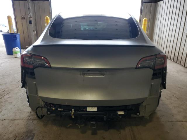 7SAYGDEF0RA292802 - 2024 TESLA MODEL Y GRAY photo 6