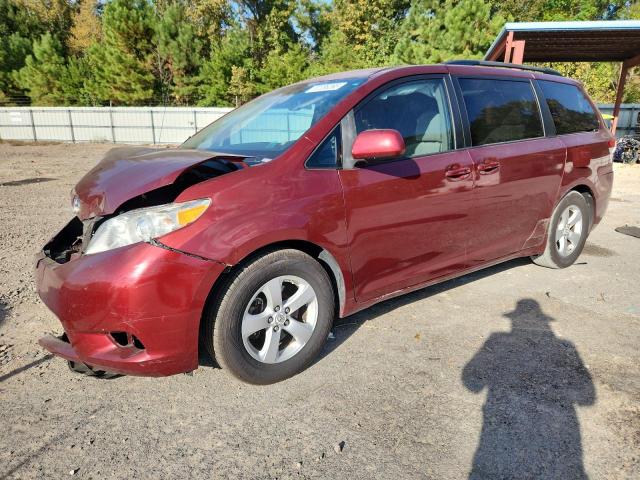 2011 TOYOTA SIENNA LE, 