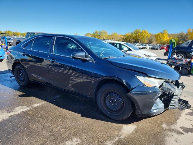 4T1BF1FK8HU368013 - 2017 TOYOTA CAMRY LE 蓝色 照片 4