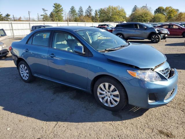 5YFBU4EE2DP154777 - 2013 TOYOTA COROLLA BASE ლურჯი ფოტო 4