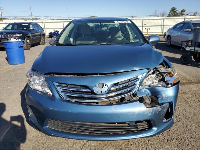 5YFBU4EE2DP154777 - 2013 TOYOTA COROLLA BASE ლურჯი ფოტო 5