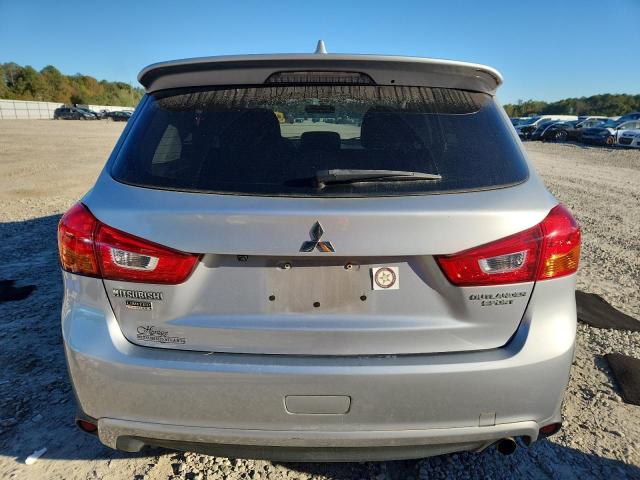 JA4AP3AU6HZ067495 - 2017 MITSUBISHI OUTLANDER ES SILVER photo 6