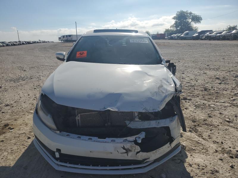 3VWDB7AJ3JM218540 - 2018 VOLKSWAGEN JETTA SE თეთრი ფოტო 5