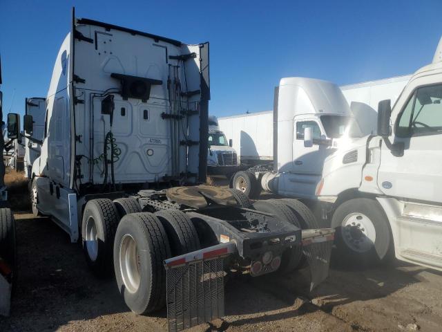 3AKJHHDR4JSJR7983 - 2018 FREIGHTLINER CASCADIA 1 WHITE photo 3