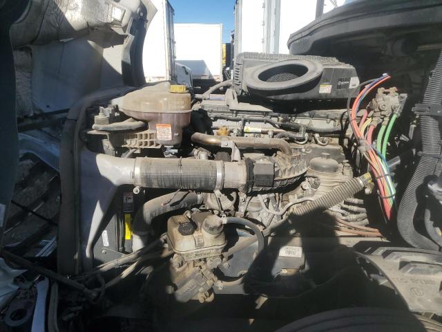 3AKJHHDR4JSJR7983 - 2018 FREIGHTLINER CASCADIA 1 WHITE photo 7