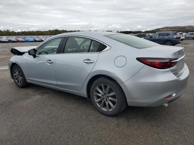 JM1GL1UM2J1311613 - 2018 MAZDA 6 SPORT 银色 照片 2