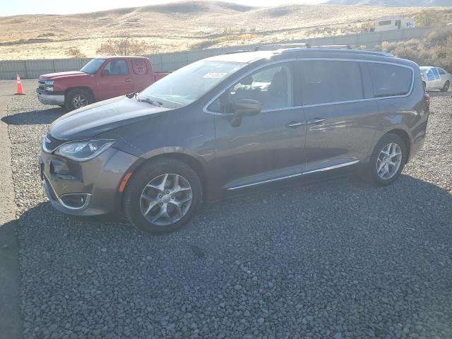 3C4PDDBG7HT528914 - 2017 DODGE JOURNEY SXT GRAY photo 1