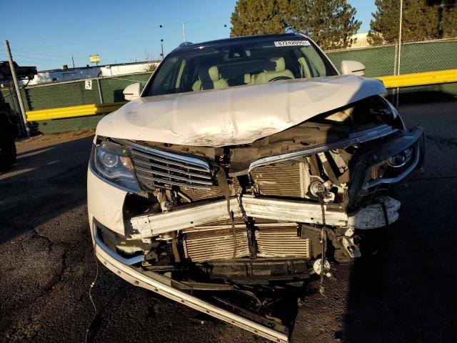 2LMPJ8LP6JBL46881 - 2018 LINCOLN MKX RESERVE Weiß Foto 5