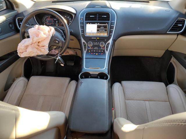 2LMPJ8LP6JBL46881 - 2018 LINCOLN MKX RESERVE Weiß Foto 8