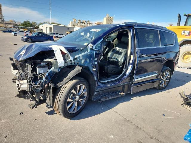 2018 CHRYSLER PACIFICA LIMITED, 