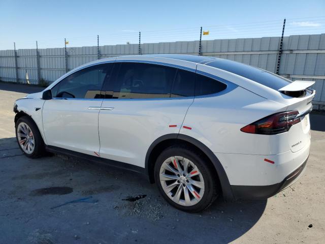 5YJXCDE27JF101482 - 2018 TESLA MODEL X თეთრი ფოტო 2