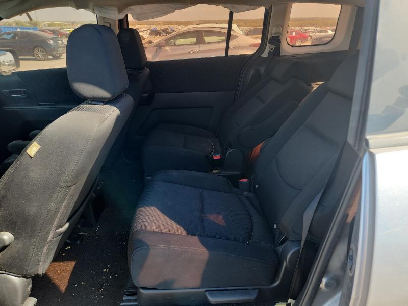 JM1CR2WL1A0365949 - 2010 MAZDA 5 SILVER photo 11