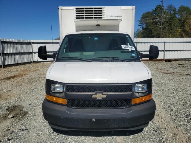 1GB0GRFF6H1219339 - 2017 CHEVROLET EXPRESS G3 WHITE photo 5