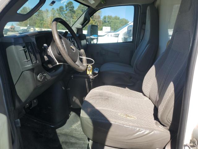 1GB0GRFF6H1219339 - 2017 CHEVROLET EXPRESS G3 WHITE photo 7