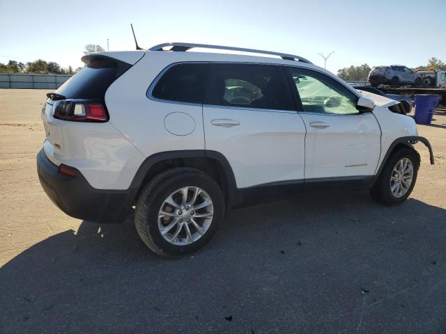 1C4PJLCBXKD312638 - 2019 JEEP CHEROKEE LATITUDE WHITE photo 3