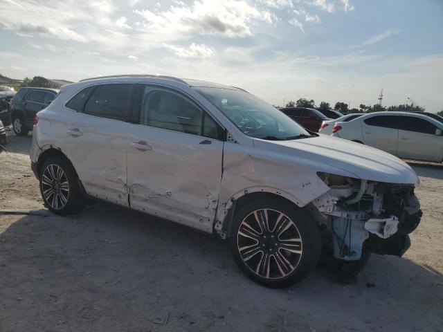 5LMCJ4C94HUL55228 - 2017 LINCOLN MKC BLACK LABEL Weiß Foto 4