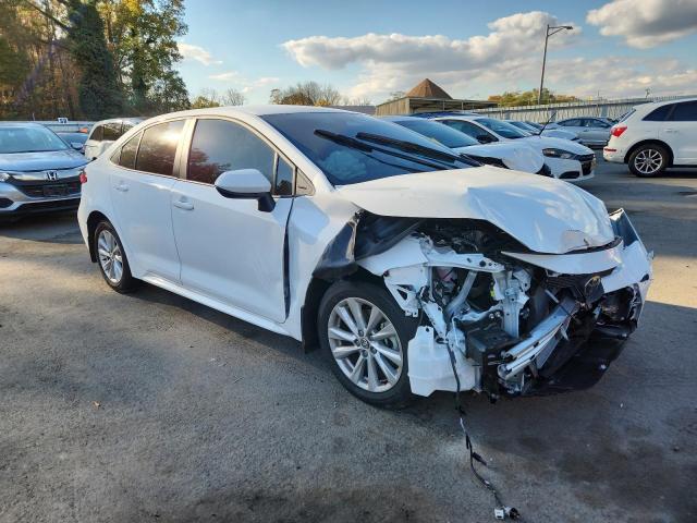 5YFB4MDE5SP337847 - 2025 TOYOTA COROLLA LE თეთრი ფოტო 4