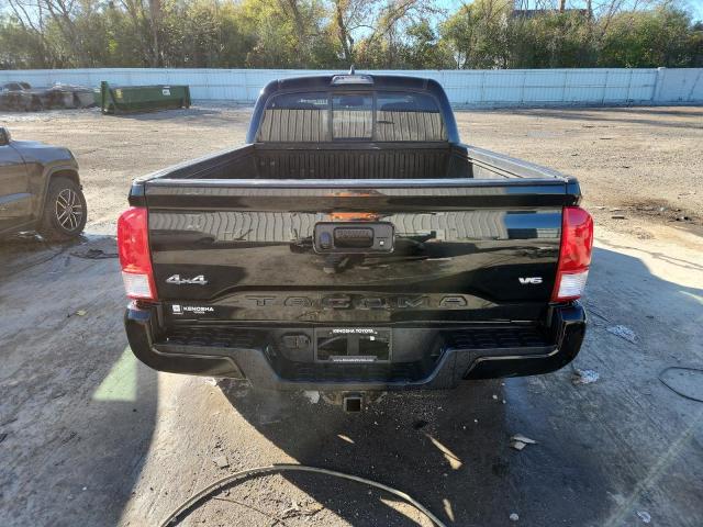5TFDZ5BN2HX020413 - 2017 TOYOTA TACOMA DOUBLE CAB 黑色 照片 6