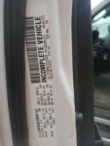 3C7WRNAL7EG128439 - 2014 RAM 5500 Ақ фото 10