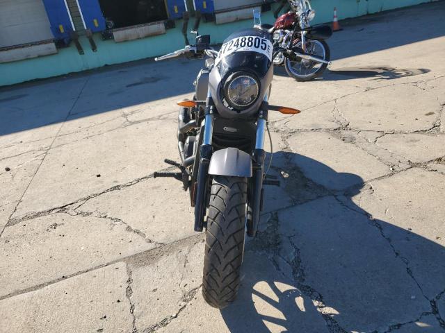 5VPFTB004H3002696 - 2017 VICTORY MOTORCYCLES OCTANE GRAY photo 2