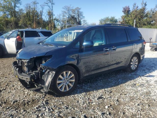 2011 TOYOTA SIENNA XLE, 
