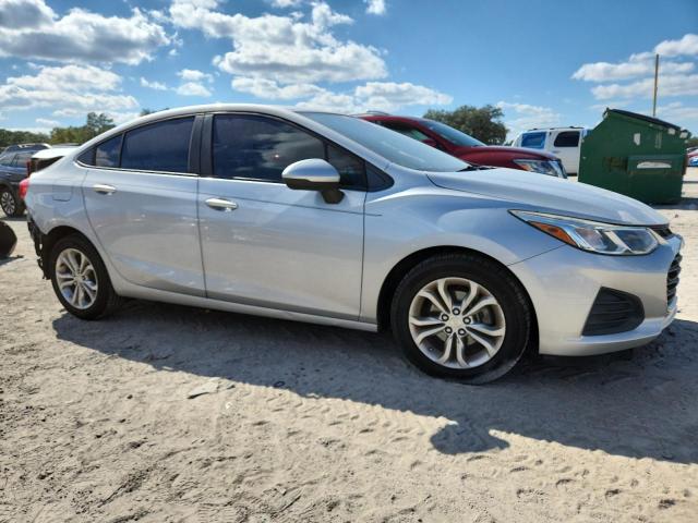 1G1BC5SM7K7148033 - 2019 CHEVROLET CRUZE LS ვერცხლისფერი ფოტო 4