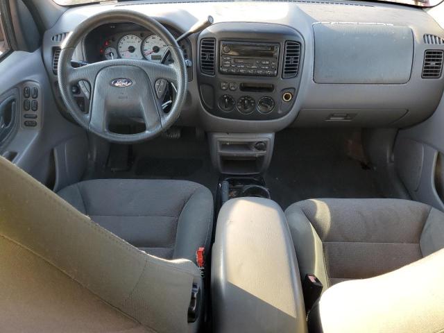 1FMYU03131KB72293 - 2001 FORD ESCAPE XLT RED photo 8