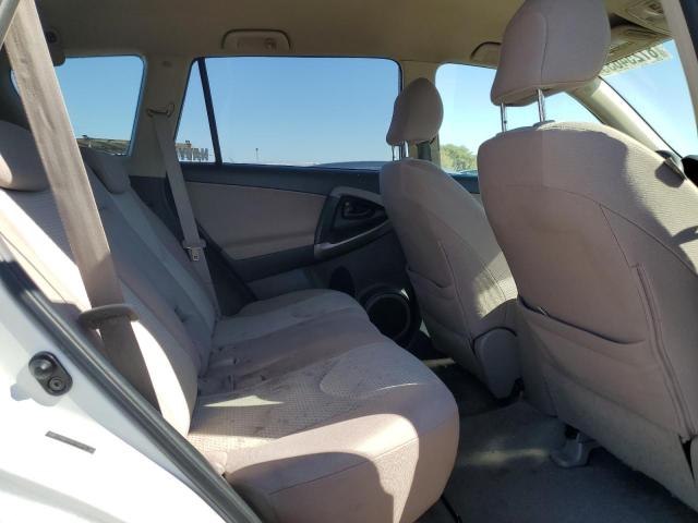 JTMZD33V765031780 - 2006 TOYOTA RAV4 WHITE photo 11