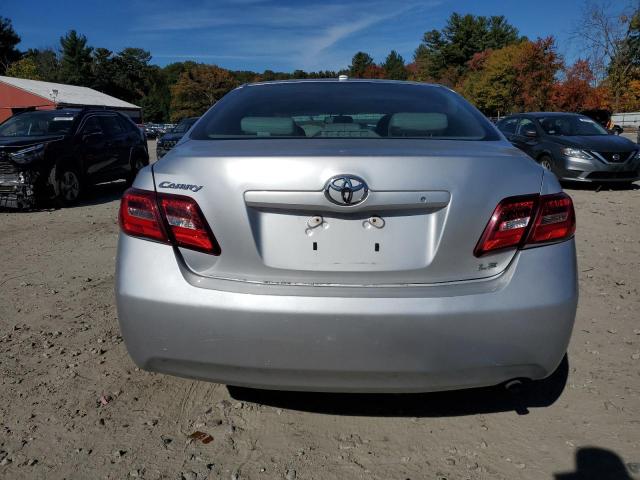 4T4BF3EKXBR097885 - 2011 TOYOTA CAMRY BASE SILVER photo 6