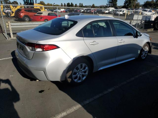 5YFB4MDE3RP111123 - 2024 TOYOTA COROLLA LE SILVER photo 3