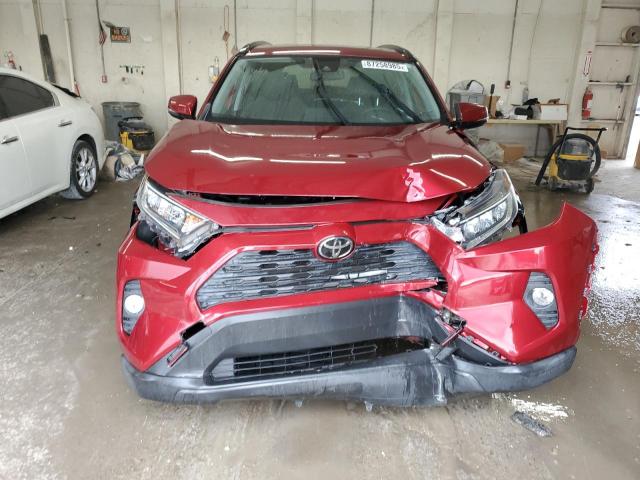 JTMW1RFVXKD501939 - 2019 TOYOTA RAV4 XLE Бордовый фото 5