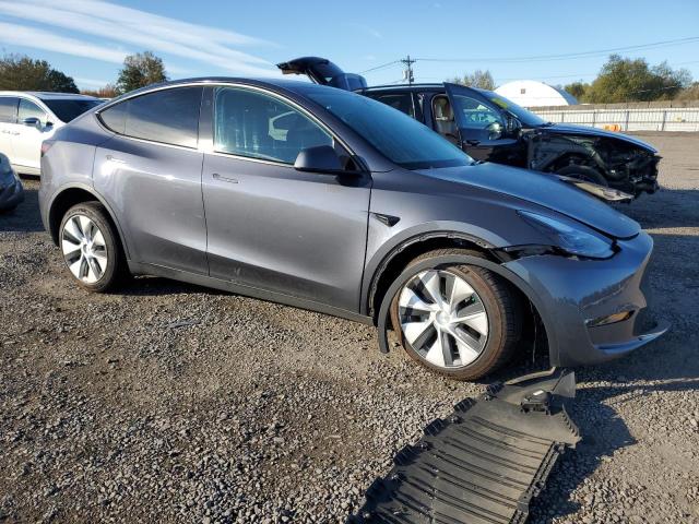 7SAYGDEE2PF873855 - 2023 TESLA MODEL Y GRAY photo 4