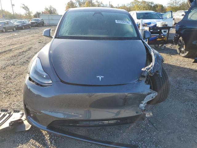 7SAYGDEE2PF873855 - 2023 TESLA MODEL Y GRAY photo 5