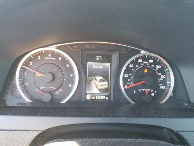 4T1BF1FK0GU171187 - 2016 TOYOTA CAMRY LE SILVER photo 9