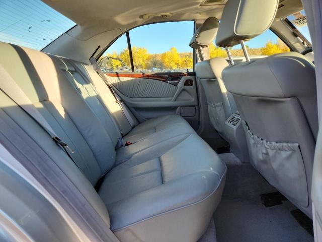 WDBJF82H7XX020024 - 1999 MERCEDES-BENZ E 320 4MATIC SILVER photo 10