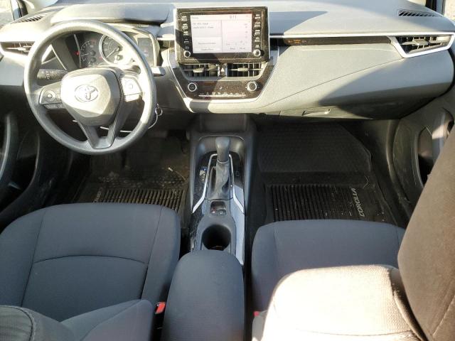 5YFEPRAE0LP103087 - 2020 TOYOTA COROLLA LE ნაცრისფერი ფოტო 8