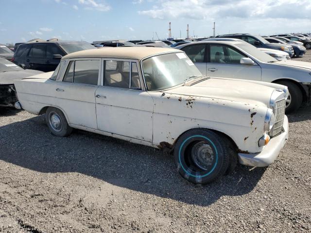 11001112010863 - 1966 MERCEDES-BENZ 230 WHITE photo 4