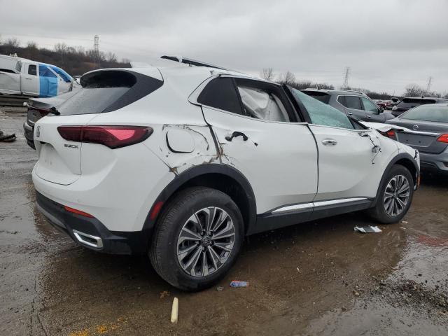 LRBFZME47RD067086 - 2024 BUICK ENVISION PREFERRED თეთრი ფოტო 3