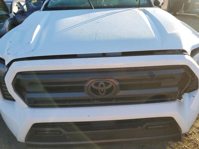 3TMLB5JN5SM113411 - 2025 TOYOTA TACOMA DOUBLE CAB WHITE photo 11