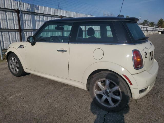 WMWMF33599TU75759 - 2009 MINI COOPER BEIGE photo 2